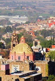 Images Dated 14th February 2006: North America, Mexico, Guanajuato state, San Miguel de Allende. Templo de las Monjas