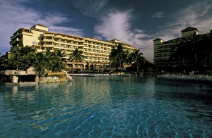Images Dated 12th November 2009: North America, Mexico, Jalisco, Puerto Vallarta. Marina Marriot Hotel pool