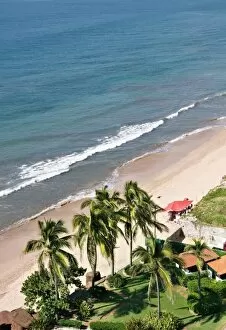 Images Dated 9th December 2006: North America, Mexico, Mazatlan. A view of the beach (Playa Gaviotas) from the El