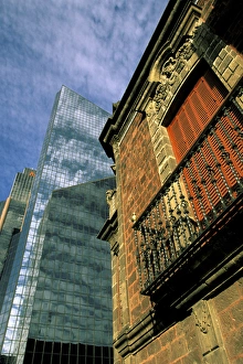 Images Dated 12th November 2009: North America, Mexico, Mexico City, Paseo de la Reforma. Centro Bursatil, stock exchange
