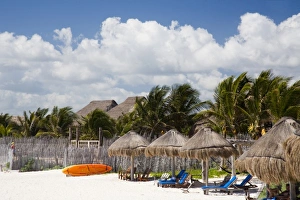 Images Dated 15th February 2007: North America, Mexico, Quintana Roo, Tulum. A beachside resort in the town of Tulum