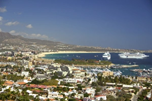 Images Dated 13th February 2007: North America, Mexico, State of Baja California Sur, Cabo San Lucas. Overview of