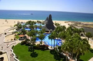 Images Dated 13th February 2007: North America, Mexico, State of Baja California Sur, Cabo San Lucas. Typical resort