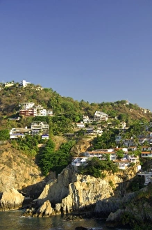 Images Dated 10th February 2007: North America, Mexico, State of Guerrero, Acapulco. The cliffs of La Quebrada, home