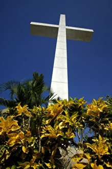 Images Dated 10th February 2007: North America, Mexico, State of Guerrero, Acapulco, Las Brisas. Chapel of Peace cross