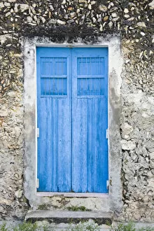 Images Dated 22nd February 2007: North America, Mexico, Yucatan, Izamal. A colorful blue door in the colonial city