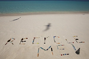 Images Dated 20th April 2009: North America, Northwestern Hawaiian Islands, Midway Atoll. Recycle message spelled