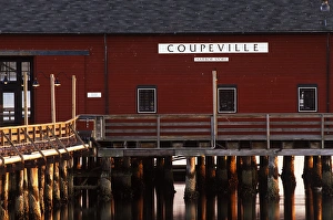 Images Dated 27th February 2008: North America, U. S. A. Washington, Coupeville Wharf at Coupeville Harbor