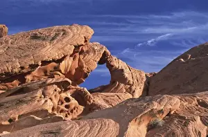 Red Sandstone Prints: North America, U. S. Nevada, Valley of Fire State Park. Arch Rock