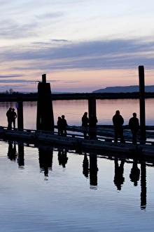 Images Dated 21st April 2012: North America, United States, Washington, Everett, people on dock during sunset