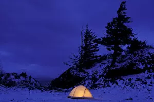 North America, USA, Alaska, Chugach State Park, Turnagain Arm, Beluga Point, camper s