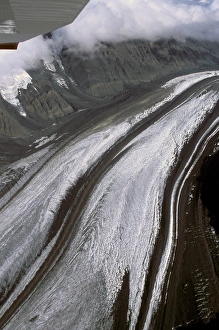 Images Dated 2nd August 2006: North America, USA, Alaska, Denali National Park. Aerial view of the Muldrow Glacier