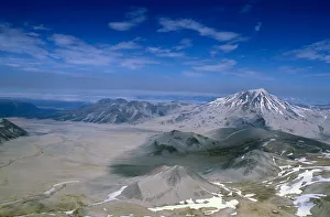 Images Dated 2nd August 2006: North America, USA, Alaska, Katmai National Park. Mount Griggs rises over the ash