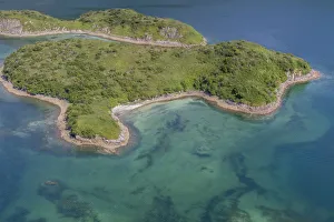 Images Dated 10th August 2011: North America, USA, Alaska, Katmai National Park. Aerial view of islands in Amilik Bay