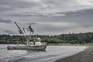 Images Dated 9th August 2011: North America, USA, Alaska, Kodiak, Chiniak Bay