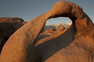 Images Dated 25th November 2011: North America, USA, California, Alabama Hills Recreation Area. Mobius Arch with Mt Whitney