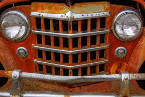 Images Dated 9th March 2012: North America, USA, Georgia; Grill of rusted car at Old Car City