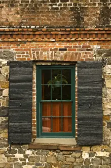 Images Dated 7th June 2009: North America; USA; Georgia; Savannah; Window in an old building in the Historic District