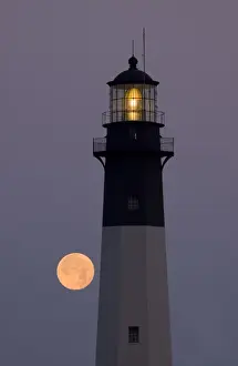 Images Dated 8th June 2009: North America; USA; Georgia; Tybee Island; Lighthouse with a full moon