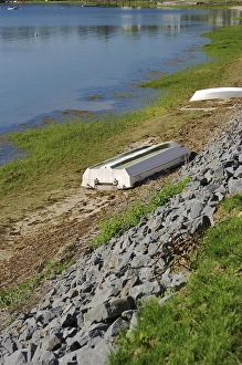 Images Dated 25th May 2008: North America, USA, Massachusetts, Chatham. Small boats near the water on a narrow