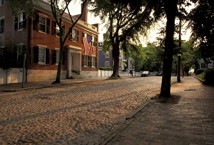 Images Dated 2nd December 2004: North America, USA, Massachusetts, Nantucket Island, Nantucket town. Main Street