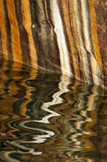 Images Dated 20th July 2012: North America, USA, Michigan. Mineral seep wall detail along shore of Lake Superior