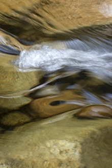 Images Dated 30th September 2014: North America, USA, New Hampshire. Abstract design formed by rock and rushing water