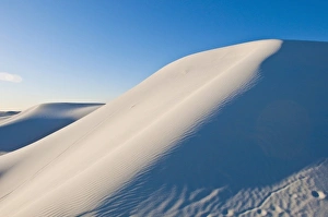 Images Dated 20th October 2011: North America, USA, New Mexico, White Sands National Monument, Transverse Dunes
