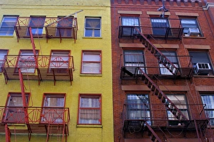 Images Dated 28th January 2006: North America, USA, New York, New York City, Manhattan. A brightly-painted brick