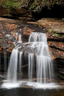 Images Dated 22nd November 2010: North America, USA, South Carolina, Table Rock State Park, waterfall