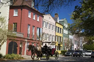Images Dated 24th March 2007: North America, USA, South Carolina, Charleston. Charlestons Rainbow Row Neighborhood