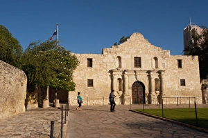 San Antonio Prints: North America, USA, Texas, San Antonio, Front Entrance, The Alamo Shrine