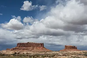 Images Dated 30th April 2010: North America, USA, Utah. Mesas and thunderclouds over the Colorado Palteau, UT