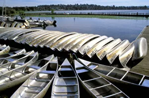 Images Dated 11th May 2006: North America, USA, Washington State, Seattle, Lake Washington. Canoes for rent at