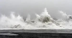 Images Dated 17th February 2015: North Atllantic coast near Vik y Myrdal during a winter storm with heavy gales. europe