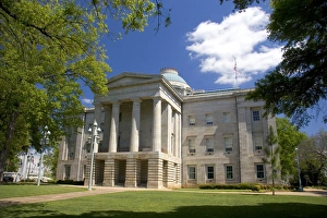 Images Dated 7th April 2007: North Carolina State Capitol Building in Raleigh