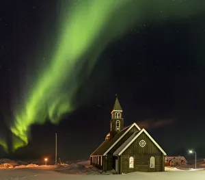 Dark Prints: Northern Lights over the Zions Church