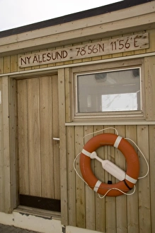 Norway, Arctic Circle, Svalbard Islands, Spitsbergen, Ny Alesund (aka Kings Bay)