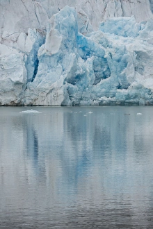 Images Dated 6th August 2015: Norway, Barents Sea, Svalbard, Spitsbergen, Lilliehook Glacier (aka Lilliehookbreen)