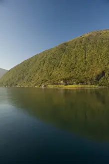 Images Dated 4th July 2009: Norway, Geirangerfjord. Scenic fjord sailing toward Hellesylt & Geiranger. UNESCO