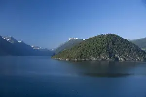 Images Dated 4th July 2009: Norway, Geirangerfjord. Scenic fjord sailing toward Hellesylt & Geiranger. UNESCO