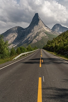 Images Dated 16th October 2023: Norway, Narvik. Road leads toward Stetind Mountain