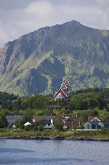 Images Dated 2nd July 2009: Norway, Nordland, Lofoten Archipelago, Gravdal. Buksnes Fjord (aka Buksnesfjorden)
