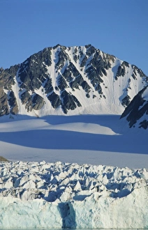 Norway, Spitsbergen, arctic archipelago, Svalbard tidewater glaciers, Magdalena Fjord