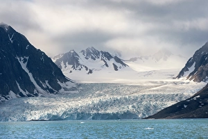 Kayak Prints: Norway, Svalbard. Monacobreen Glacier