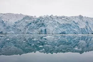 Images Dated 12th August 2008: Norway, Svalbard, Spitsbergen, Ice face of Lilliehook Glacier reflected in calm