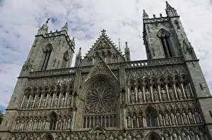 Images Dated 3rd July 2009: Norway, Trondheim. Nidaros Cathedral (aka Trondheim Cathedral)