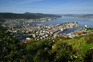 Images Dated 3rd September 2005: Norway, View of Bergen from Mount Floyen