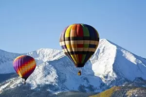 Images Dated 24th September 2006: Noth America, USA, Colorado, Mt. Crested Butte, Hot Air Balloons In the Blue Sky