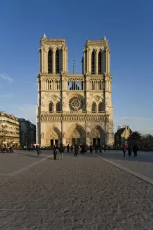 Images Dated 16th March 2006: Notre Dame Cathedral, Paris, France